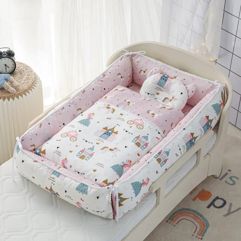 Portable Baby Sleeping Nest with Quilt Infant Cradle Newborn Bassinet with Removable Cover Toddler Nest Baby Nursery Crib