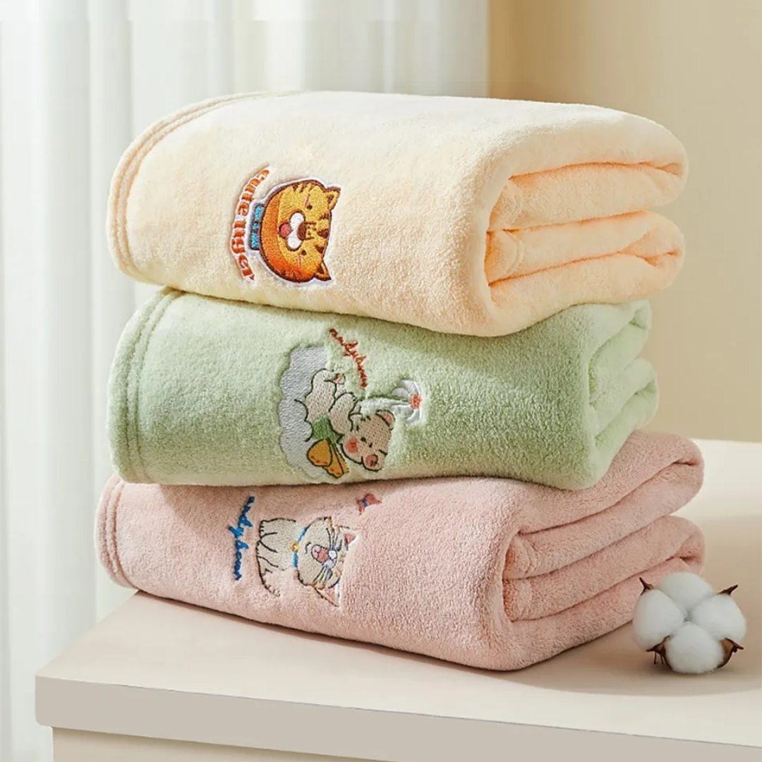 CloudPlush Coral Velvet Towel