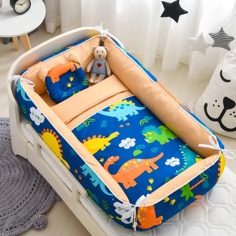 Portable Baby Sleeping Nest with Quilt Infant Cradle Newborn Bassinet with Removable Cover Toddler Nest Baby Nursery Crib