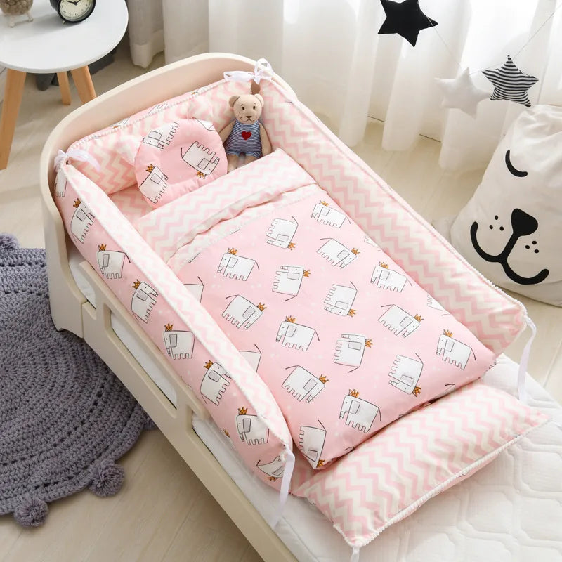 Portable Baby Sleeping Nest with Quilt Infant Cradle Newborn Bassinet with Removable Cover Toddler Nest Baby Nursery Crib