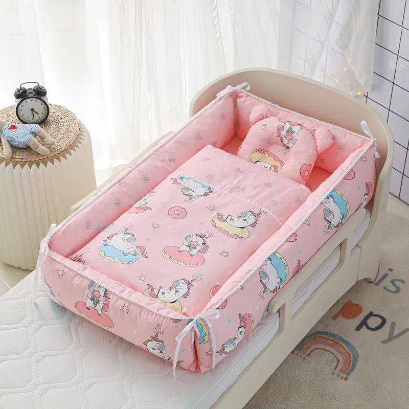 Portable Baby Sleeping Nest with Quilt Infant Cradle Newborn Bassinet with Removable Cover Toddler Nest Baby Nursery Crib