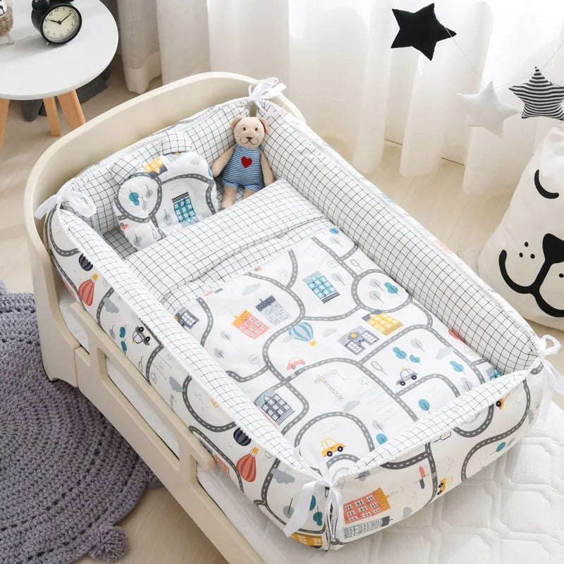 Portable Baby Sleeping Nest with Quilt Infant Cradle Newborn Bassinet with Removable Cover Toddler Nest Baby Nursery Crib