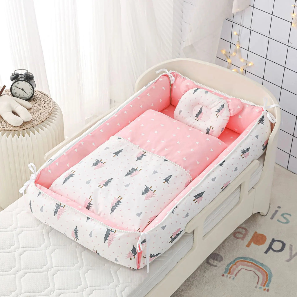 Portable Baby Sleeping Nest with Quilt Infant Cradle Newborn Bassinet with Removable Cover Toddler Nest Baby Nursery Crib