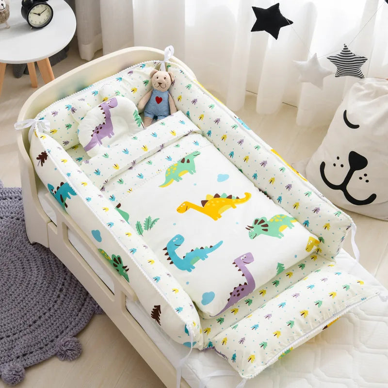 Portable Baby Sleeping Nest with Quilt Infant Cradle Newborn Bassinet with Removable Cover Toddler Nest Baby Nursery Crib