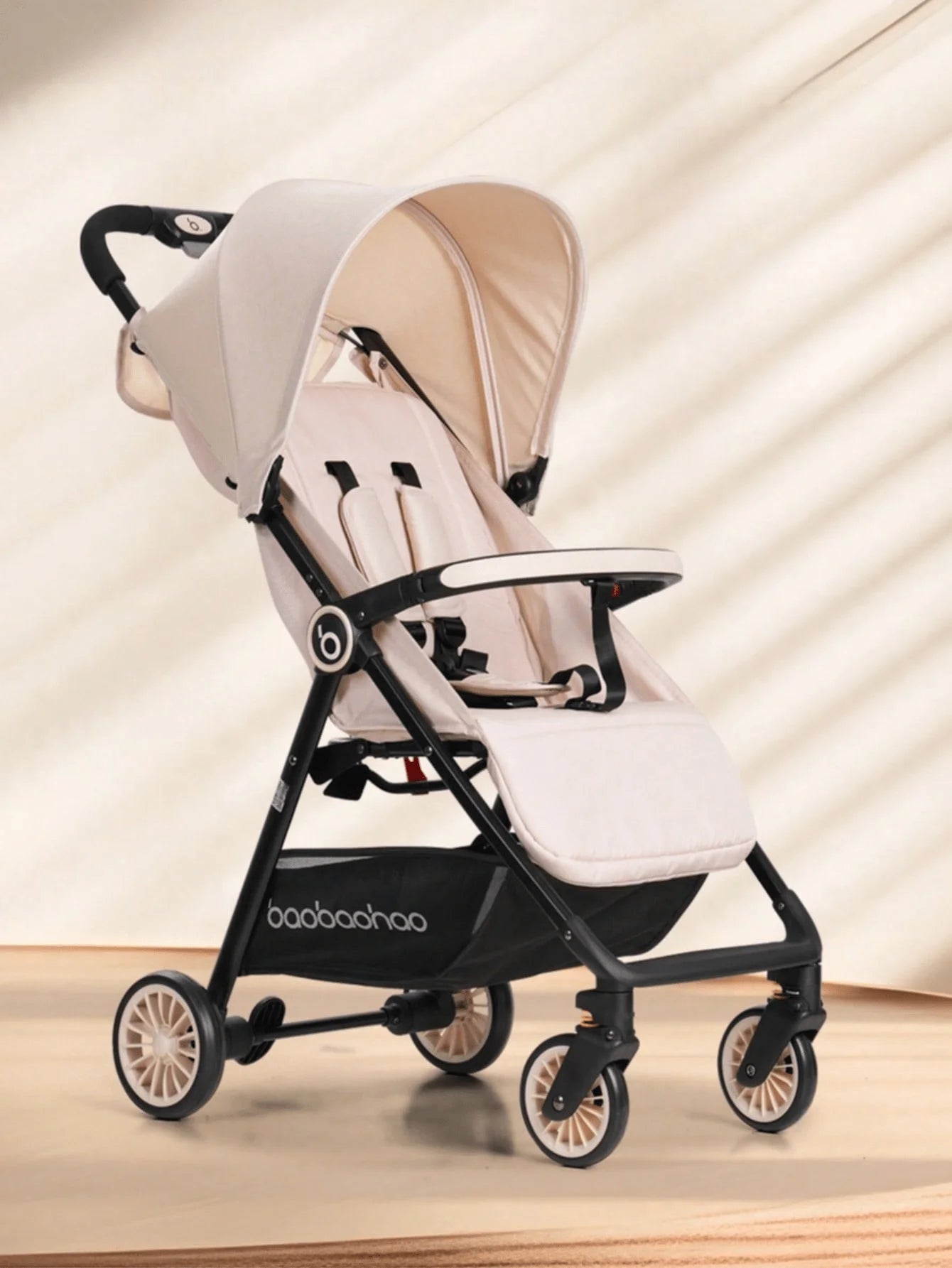 1 Black Lightweight Baby Stroller Weighs Only 4.7Kg Convenient for Airplanes, Trains and Cars, Suitable for Home Use and Busines